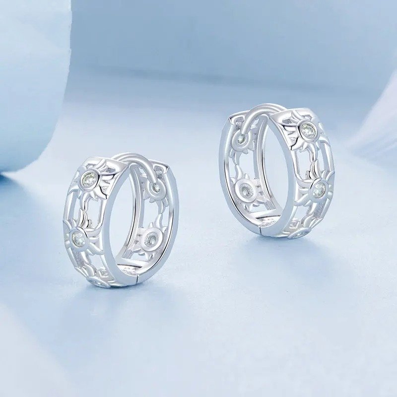 Boucles d'oreilles créoles plaquées or blanc Inifinite Love, légères, pour cartilage