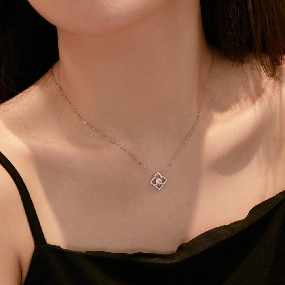 [Kincade Jewelrys]Exquisite Flower Shape Princess Cut Necklace