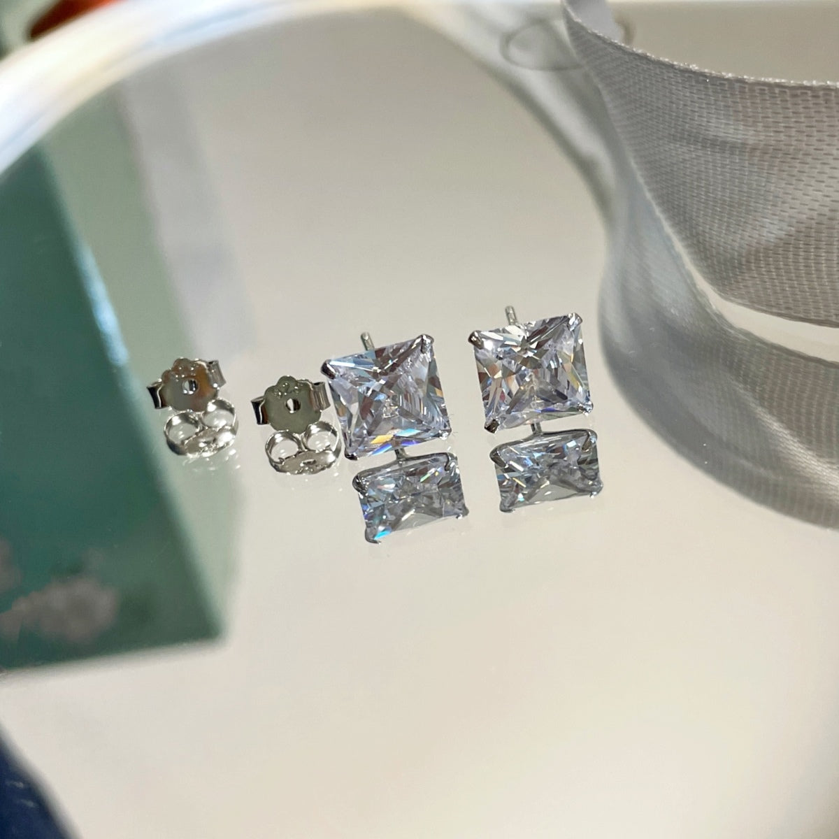 [Kincade Jewelrys]Ornate Square Shape Earrings