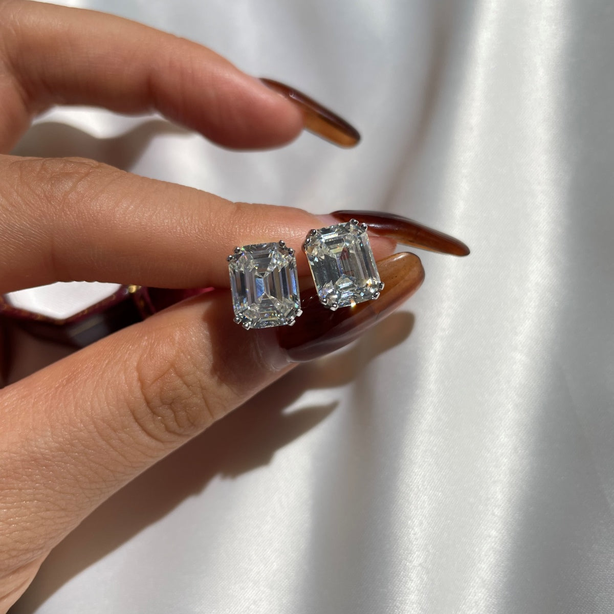 [Kincade Jewelrys]Dazzling Square Shape Earrings