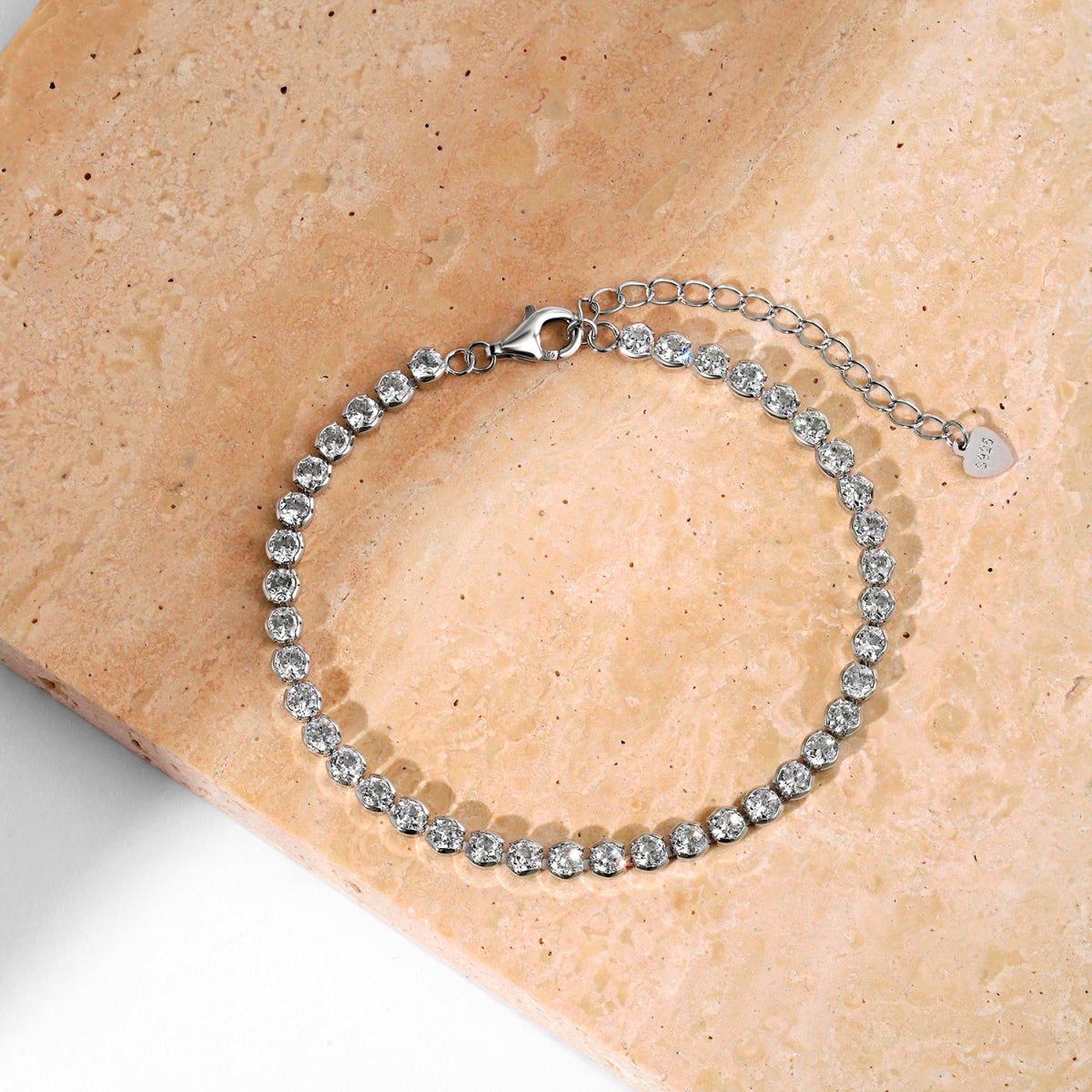 [Kincade Jewelrys]Ornate  Sparkling Round Cut Daily Bracelet