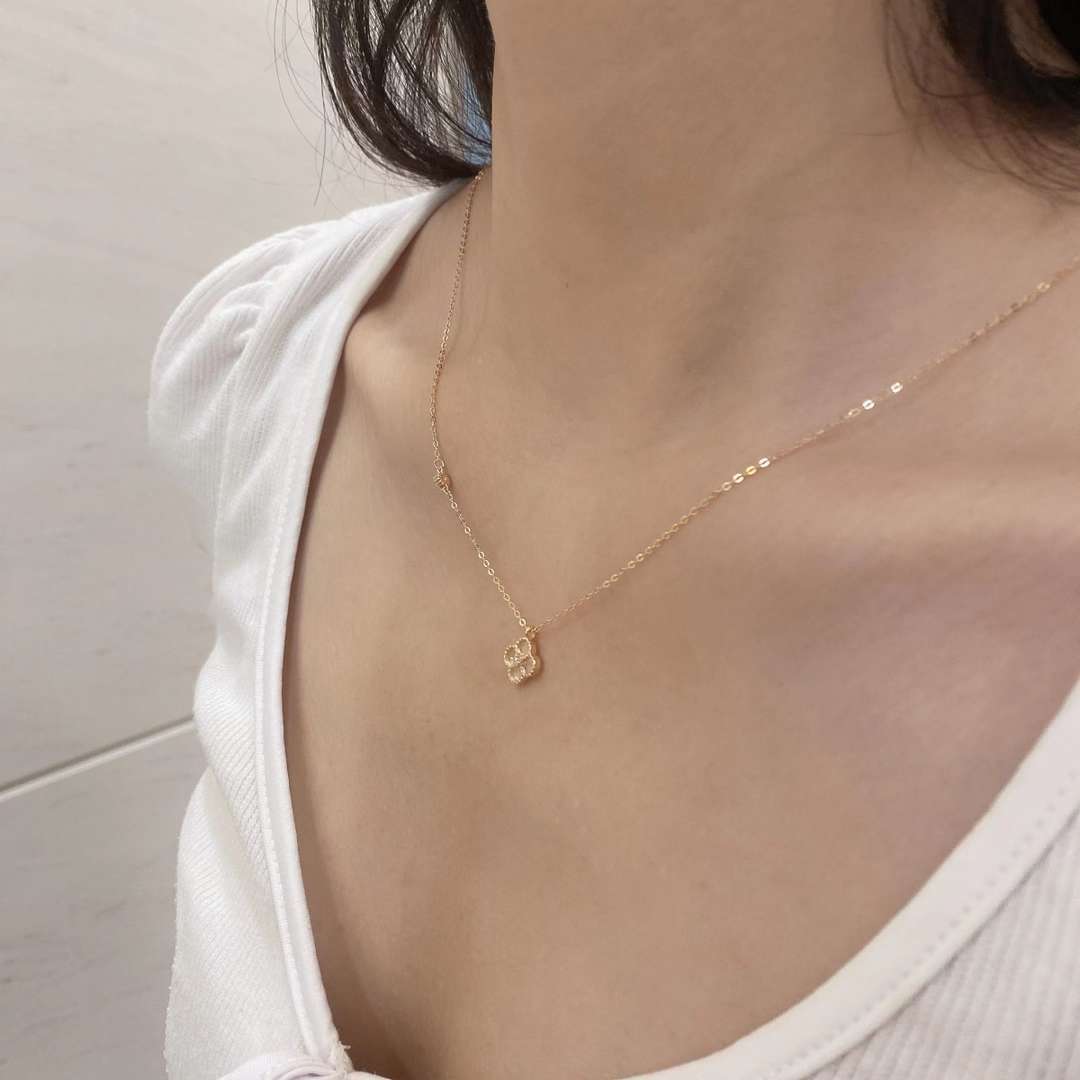 [Kincade Jewelrys]Delicate Flower Shape Necklace
