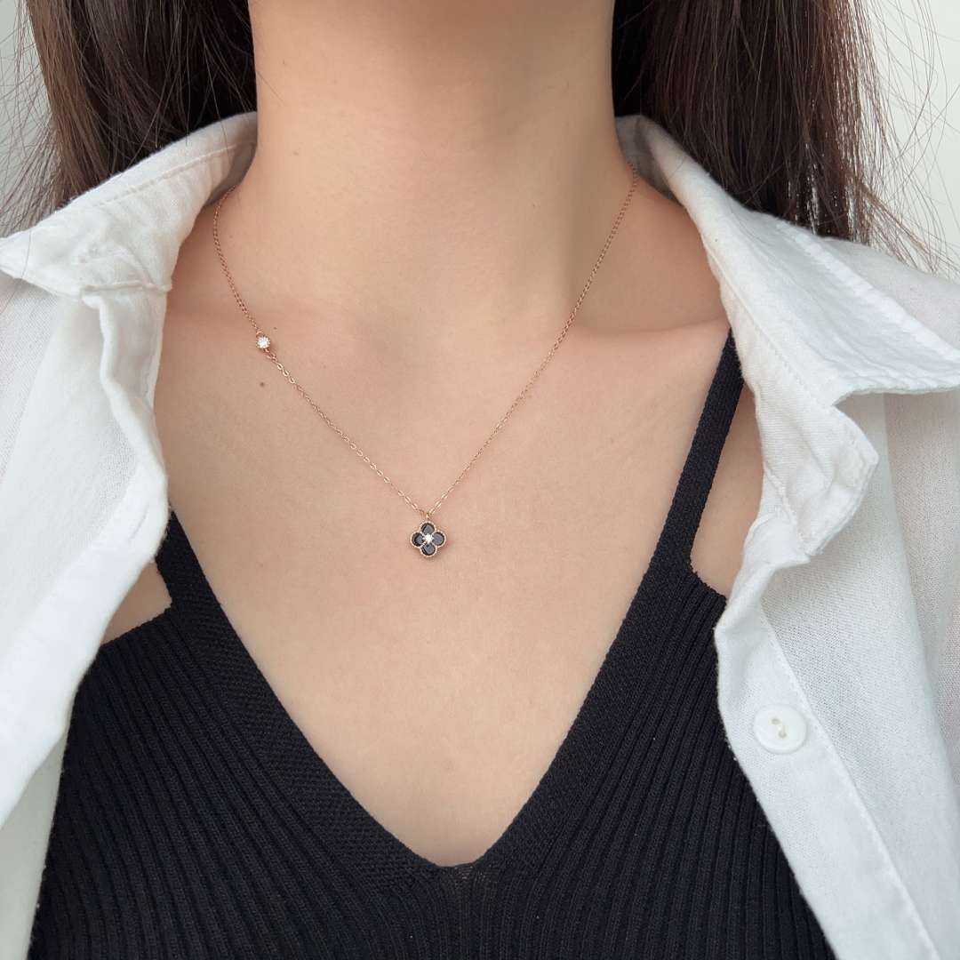 [Kincade Jewelrys]Delicate Flower Shape Necklace