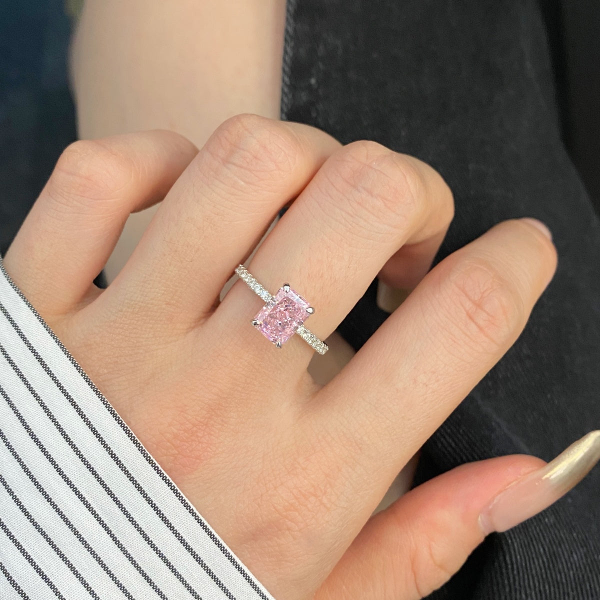 [Kincade Jewelrys]2.0 Carat Dazzling Sparkling Radiant Cut Party Ring