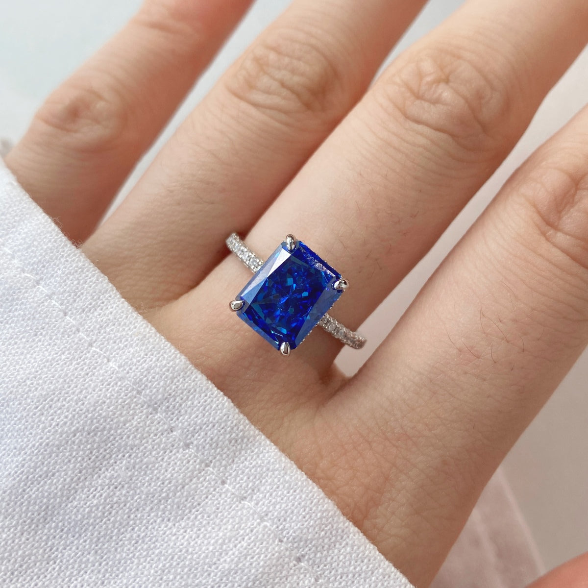 [Kincade Jewelrys]4.0 Carat Luxurious Engagement Ring