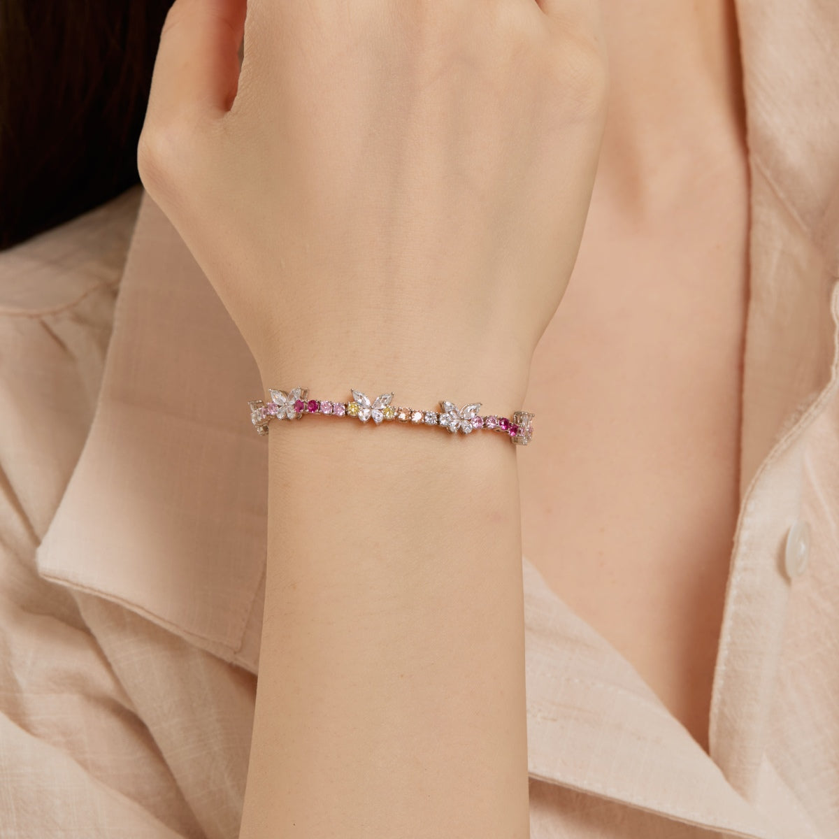[Kincade Jewelrys]Ornate Colorful Butterfly Shape Round Cut Daily Bracelet