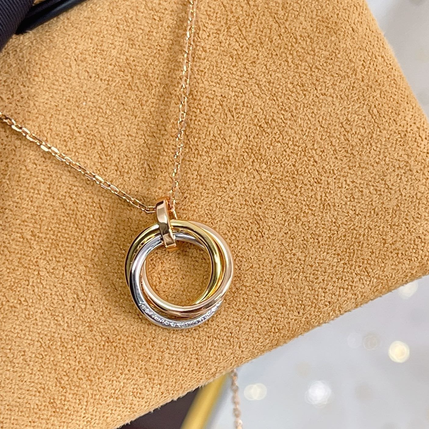 [Kincade Jewelrys] COLLIER TRINITY ARGENT OR OR ROSE DIAMANTS 