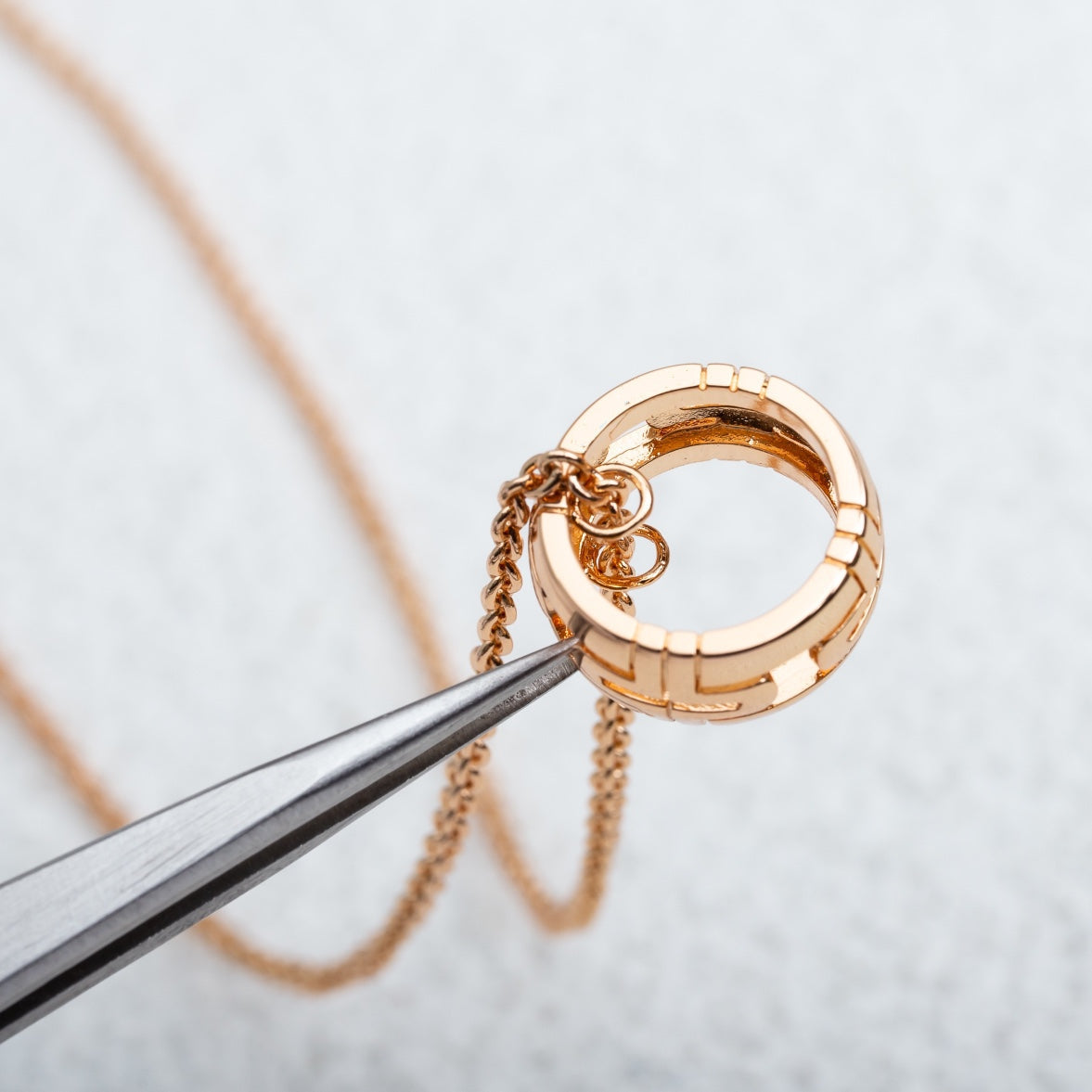 [Kincade Jewelrys]PARENTESI NECKLACE PINK GOLD