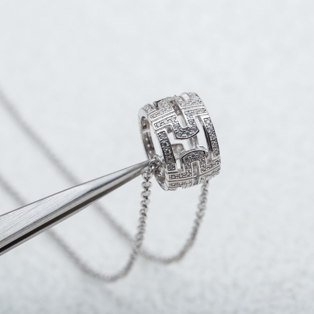 [Kincade Jewelrys]PARENTESI NECKLACE SILVER DIAMOND