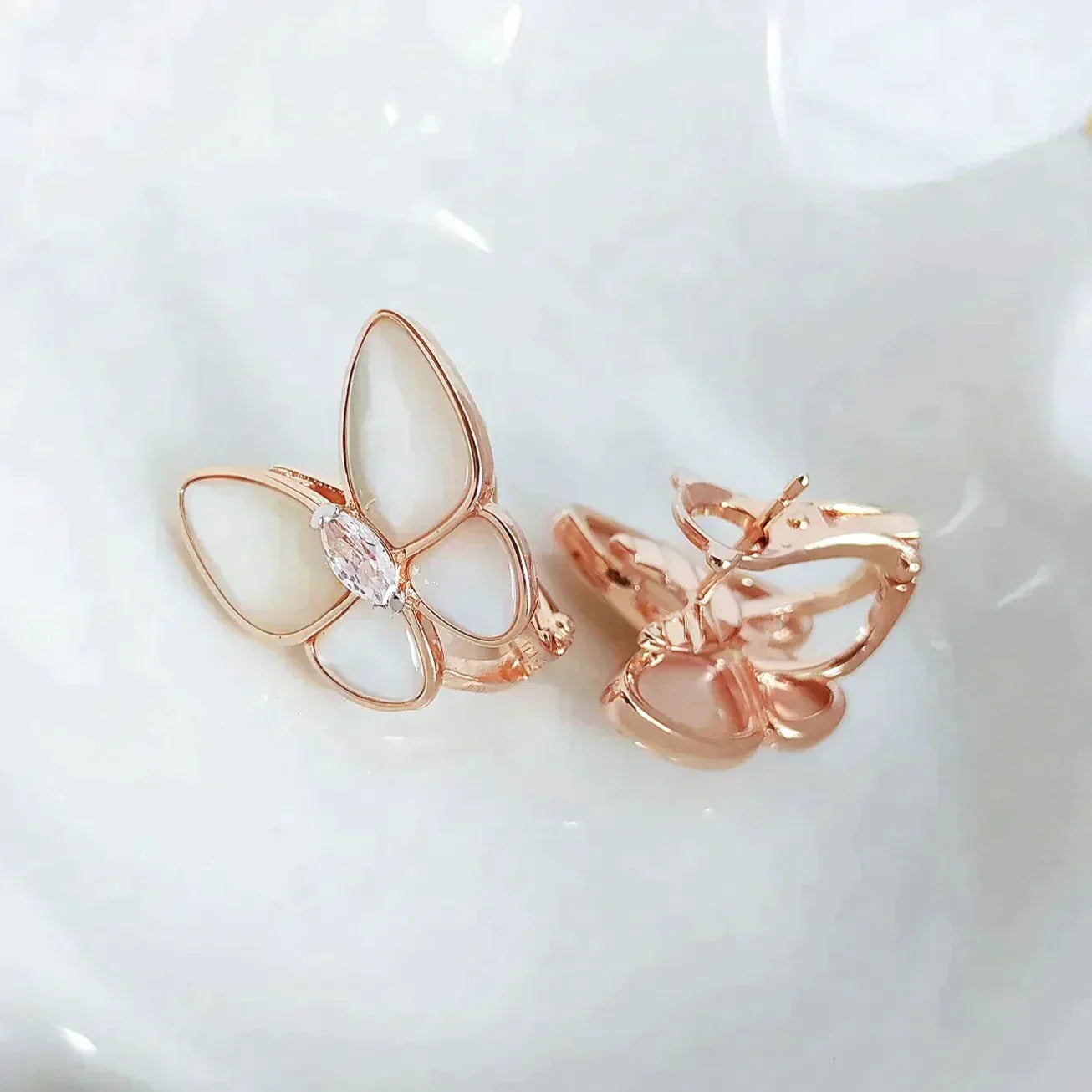 [Kincade Jewelrys]BUTTERFLY MOP DIAMOND EARRINGS
