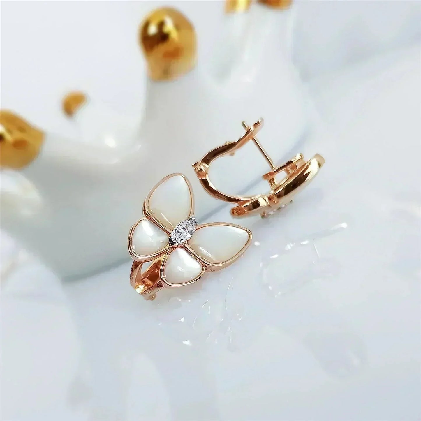 [Kincade Jewelrys]BUTTERFLY MOP DIAMOND EARRINGS