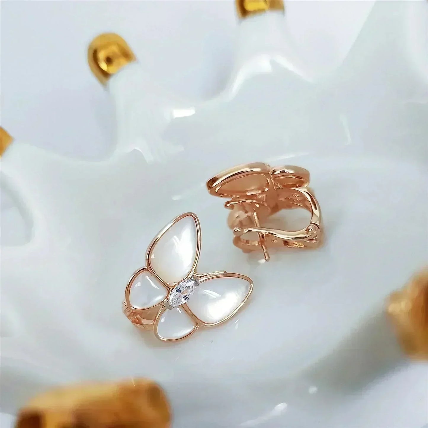 [Kincade Jewelrys]BUTTERFLY MOP DIAMOND EARRINGS