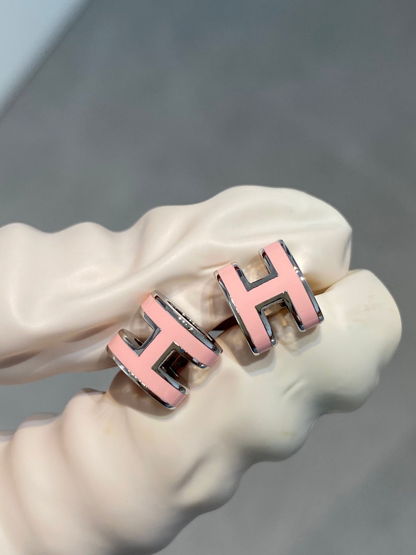 [Kincade Jewelrys]MINI POP H SILVER EARRINGS PINK