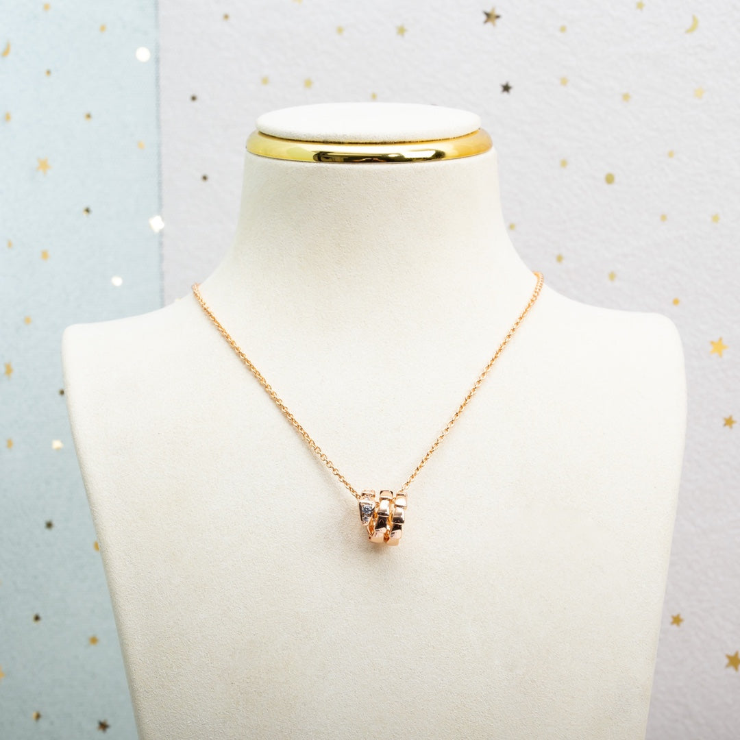 [Kincade Jewelrys] COLLIER SERPENTI EN OR ROSE ET DIAMANT