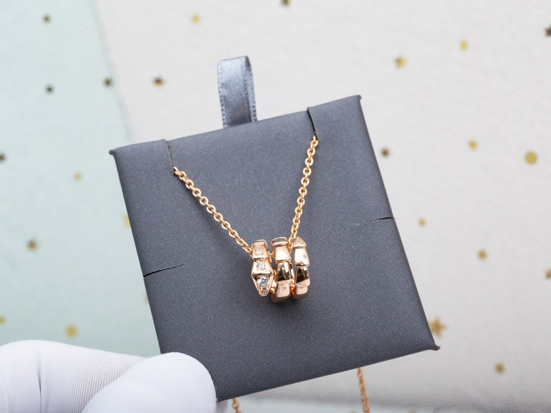 [Kincade Jewelrys] COLLIER SERPENTI EN OR ROSE ET DIAMANT