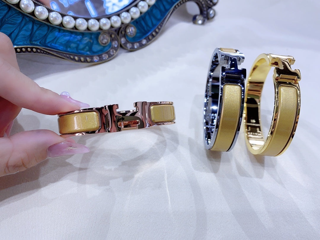 [Kincade Jewelrys]H CHAMPAGNE BRACELET