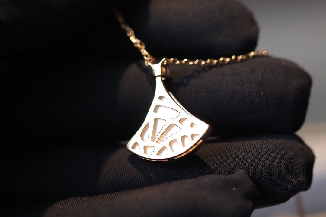 [Kincade Jewelrys]DREAM NECKLACE WHITE MOP PINK GOLD 1 DIAMOND