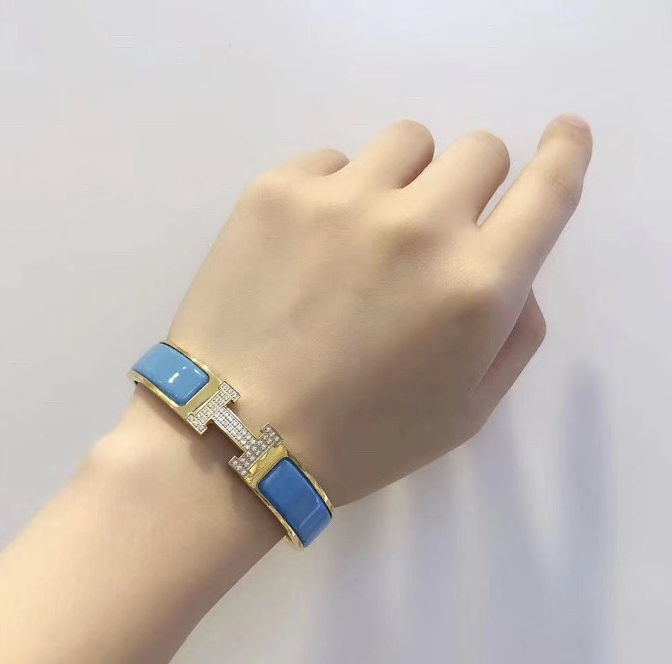 [Kincade Jewelrys] Bracelet H CLOUD BLUE en or et diamants