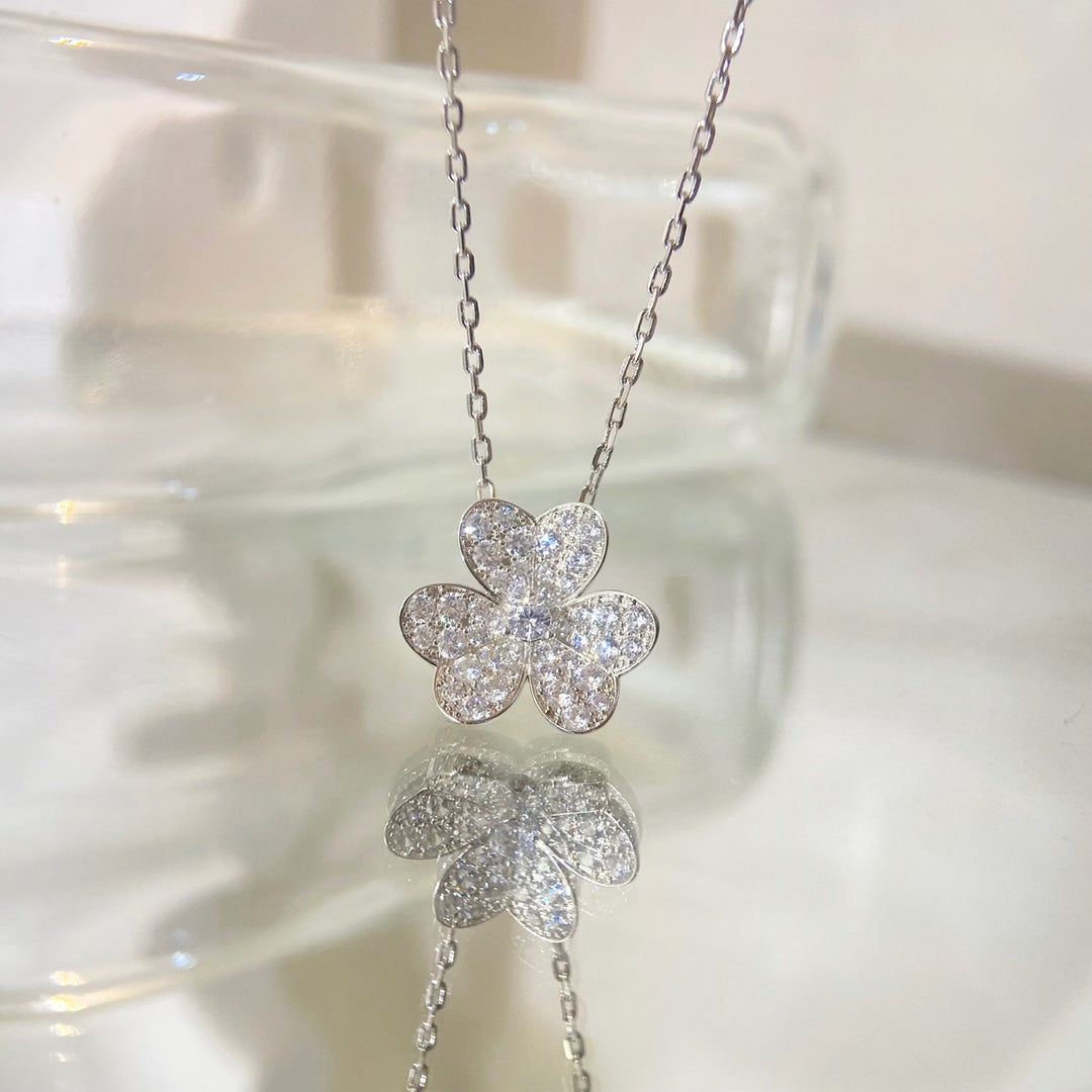 [Kincade Jewelrys] COLLIER FLEUR DIAMANT