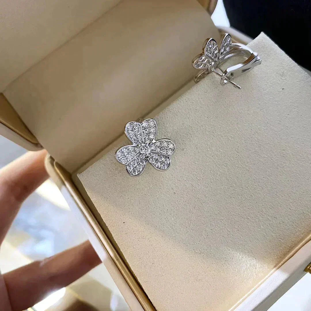 [Kincade Jewelrys]CLOVER COMOS DIAMOND EARRINGS SILVER