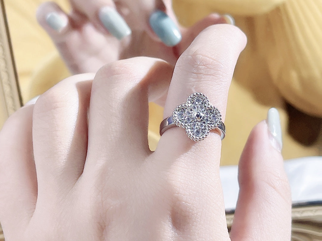 [Kincade Jewelrys]CLOVER DIAMOND RING