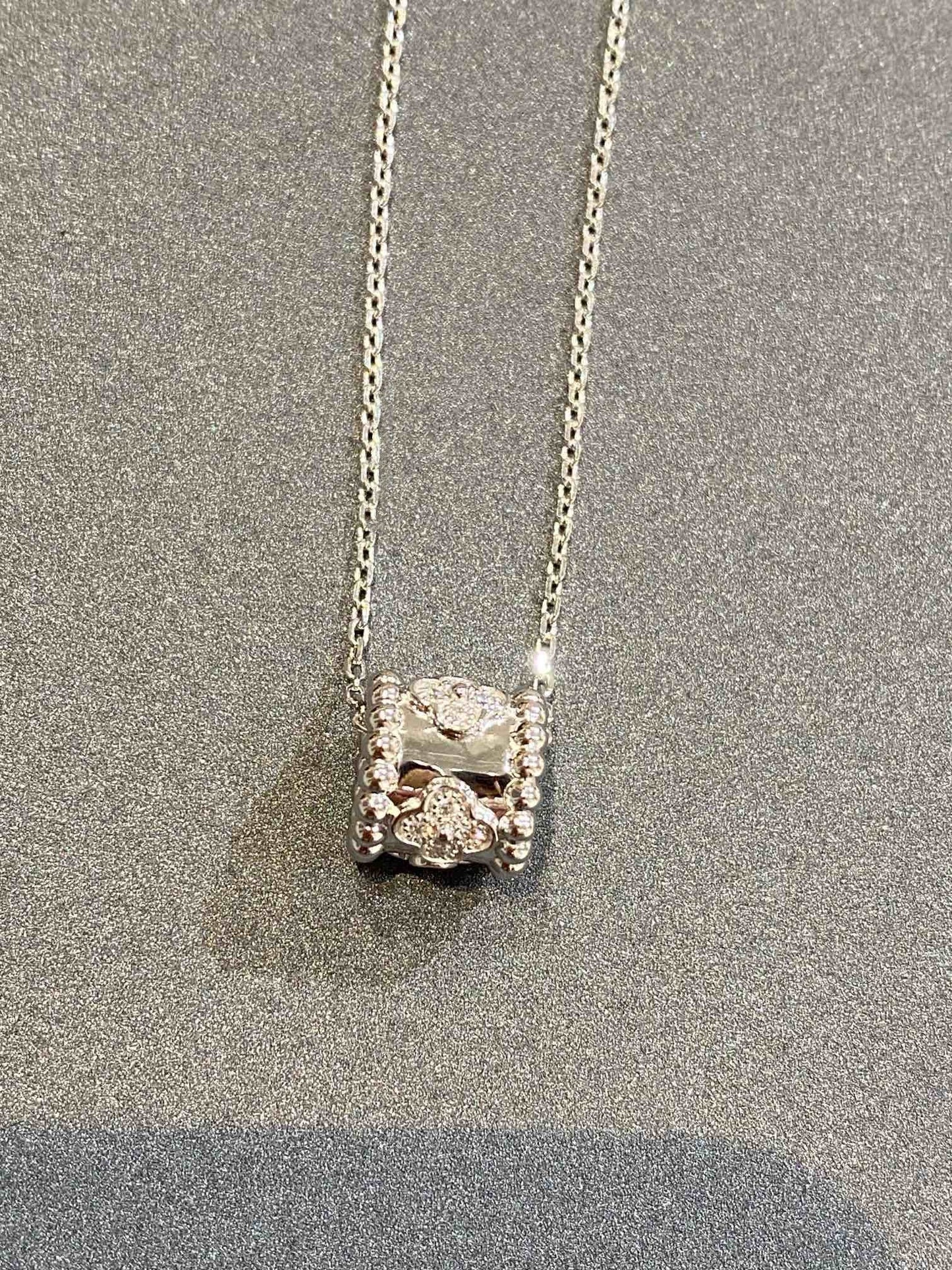 [Kincade Jewelrys] COLLIER PENDENTIF PERLEE EN ARGENT ET DIAMANTS 