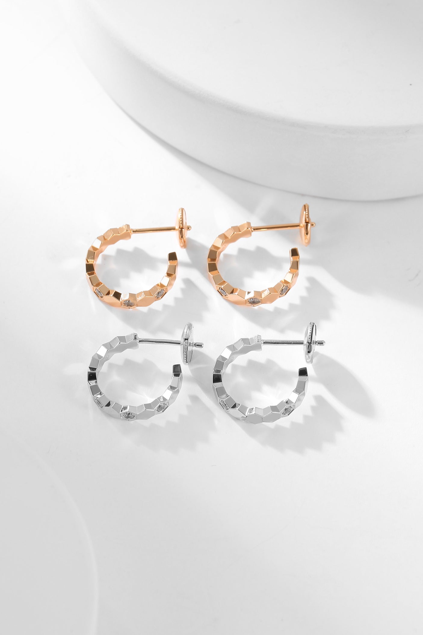[Kincade Jewelrys]BEE LOVE DIAMOND HOOP EARRINGS