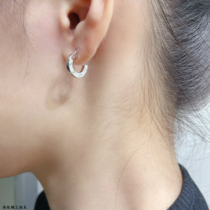 [Kincade Jewelrys] MINI BOUCLES D'OREILLES LOVE
