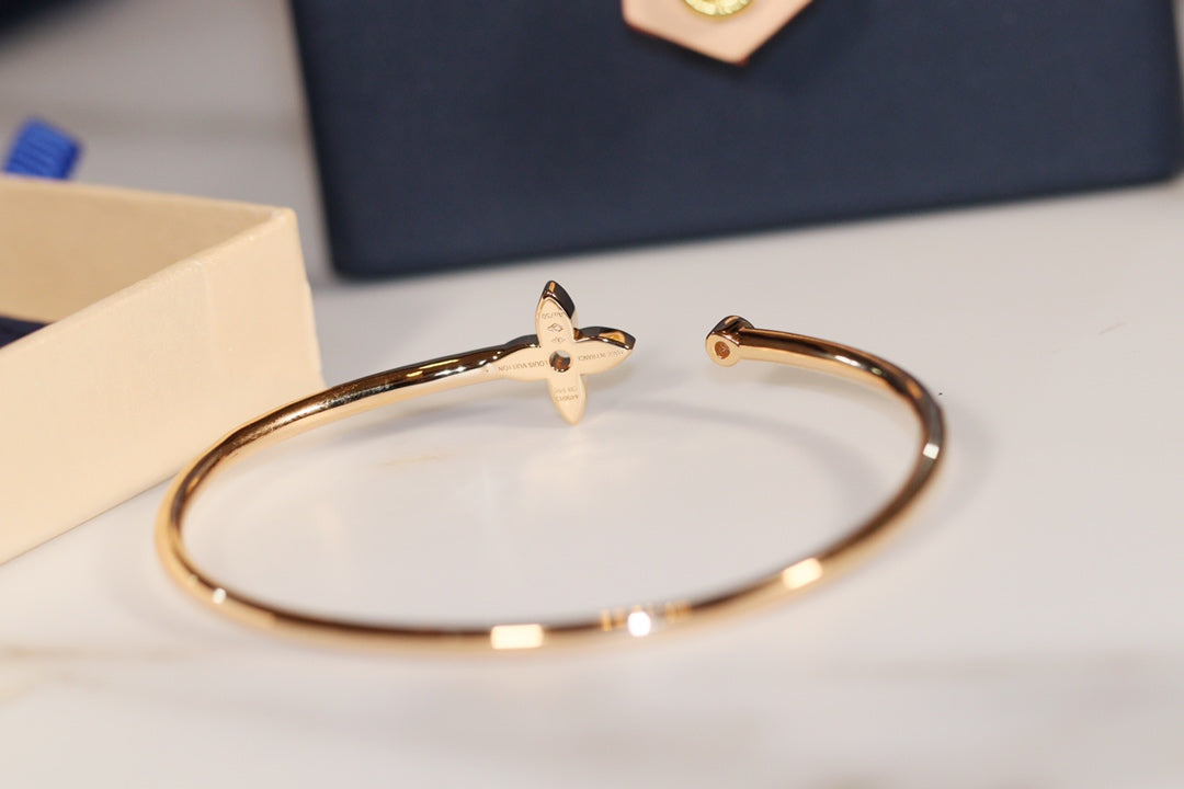[Kincade Jewelrys]IDYLLE GOLD OPEN BRACELET DIAMOND PAVED