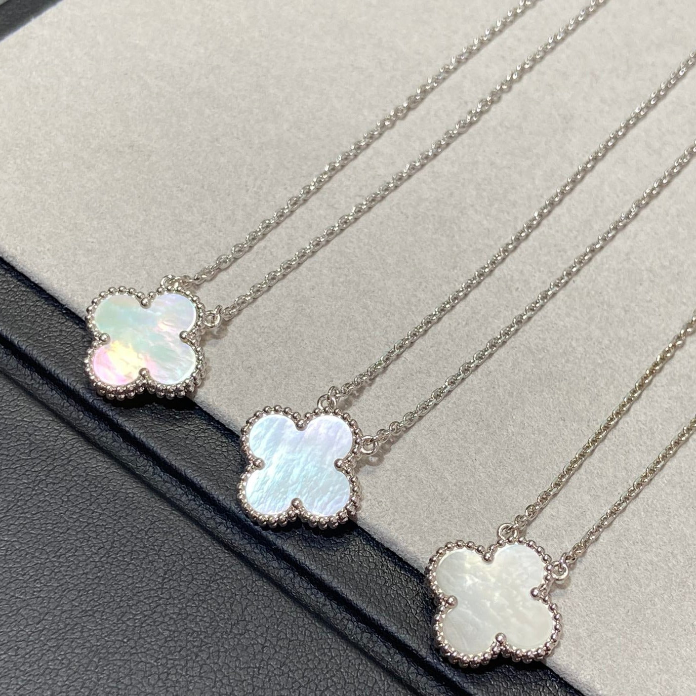[Kincade Jewelrys]CLOVER MEDIUM SILVER WHITE MOP NECKLACE