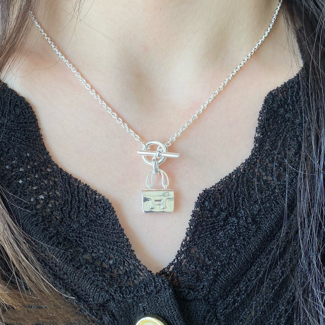 [Kincade Jewelrys]CONSTANCE PEDANT SILVER NECKLACE