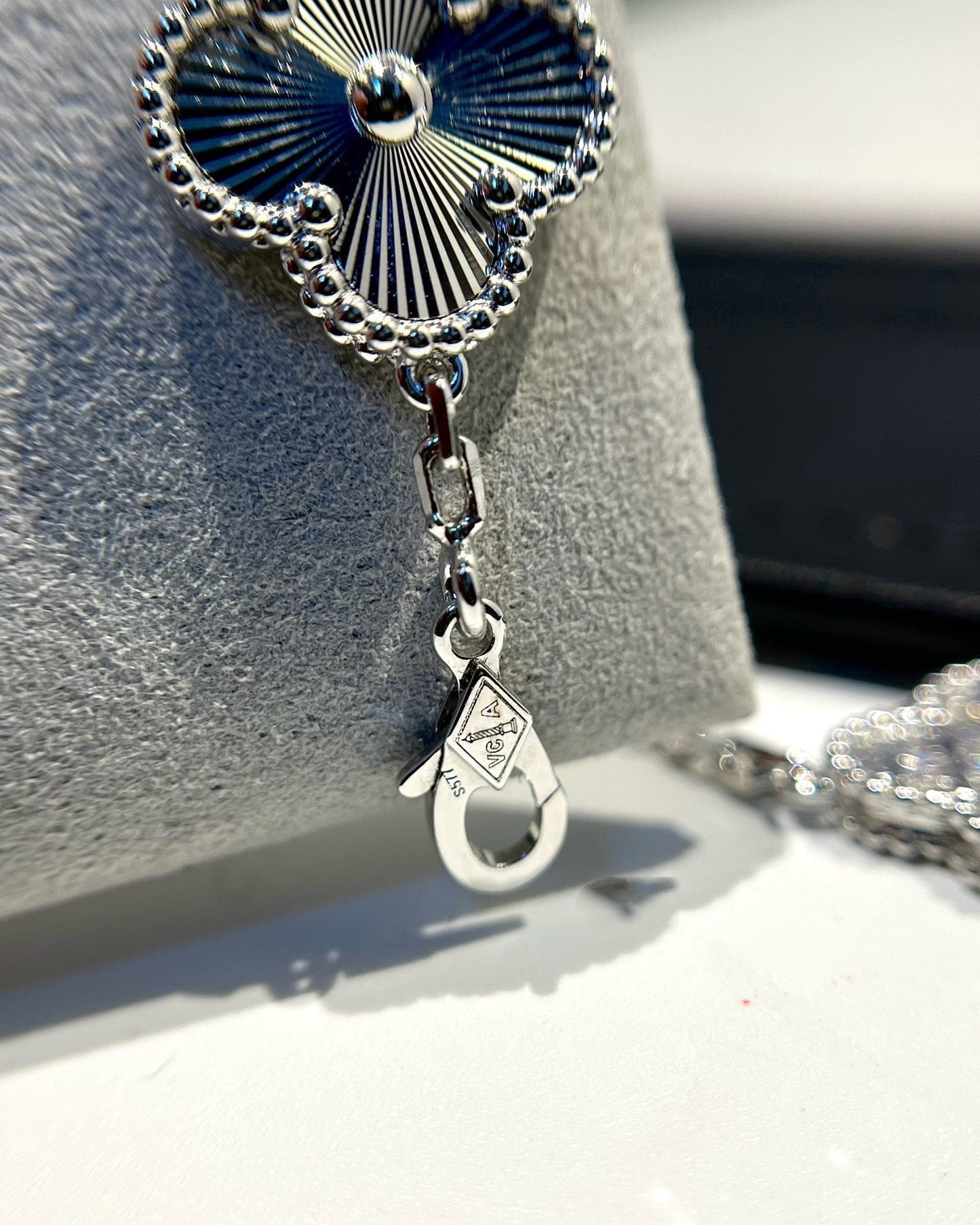 [Kincade Jewelrys]CLOVER 5 MOTIF SILVER DIAMOND BRACELET