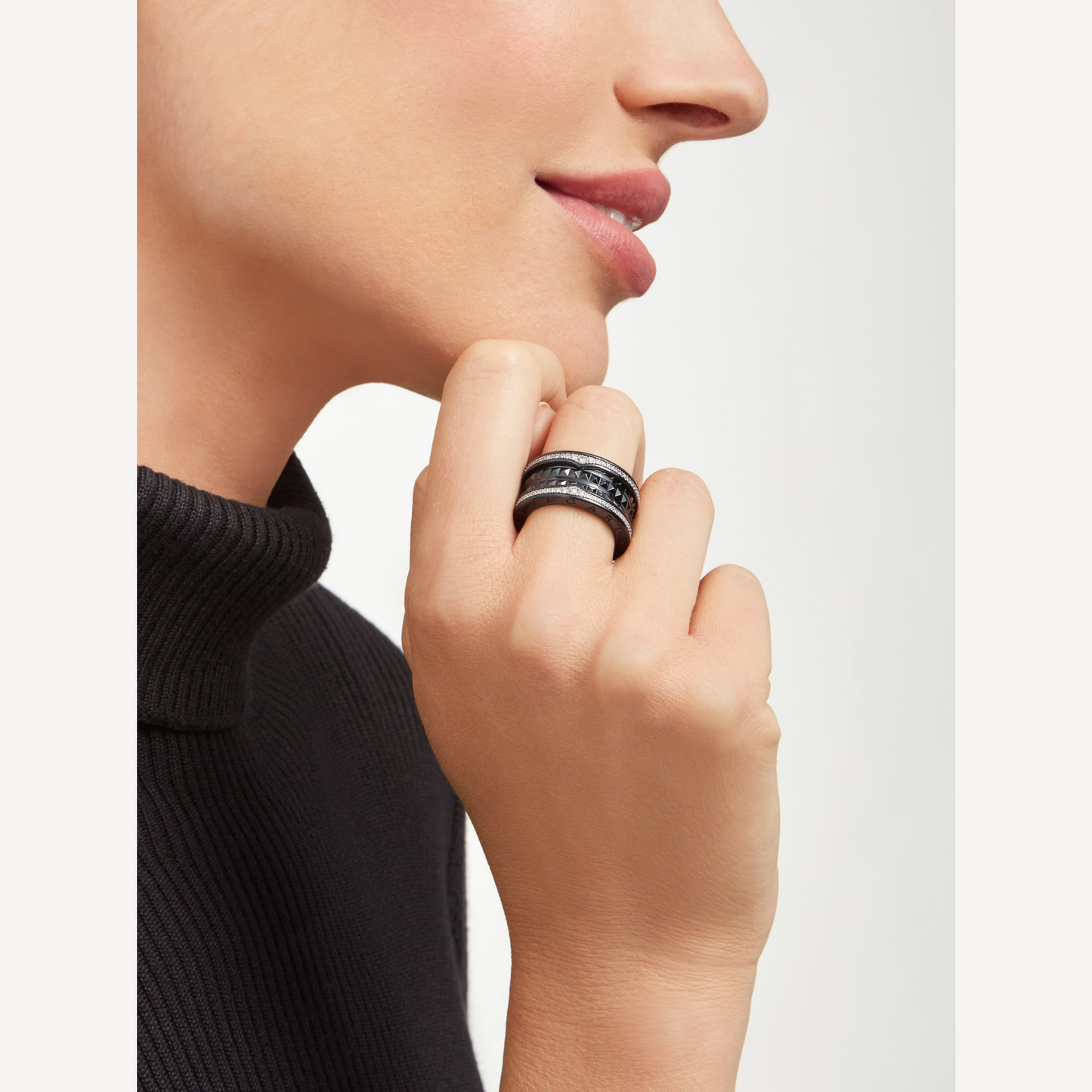 [Kincade Jewelrys]ZERO 1 ROCK FOUR-BAND BLACK CERAMIC WITH STUDDED SPIRAL AND PAVED DIAMONDS RING