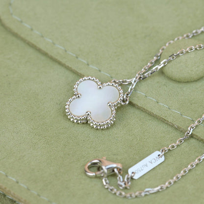 [Kincade Jewelrys]CLOVER  15MM WHITE MOTHER-OF-PEARL SILVER