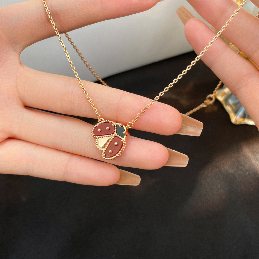 [Kincade Jewelrys]LUCKY  CARNELIANS LADYBUG NECKLACE