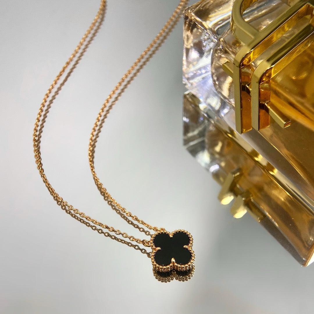 [Kincade Jewelrys]CLOVER 15MM BLACK ONYX SINGLE FLOWER NECKLACE