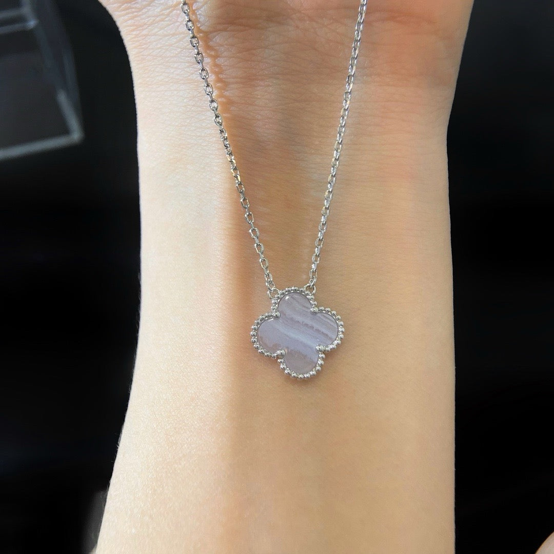 [Kincade Jewelrys]CLOVER 15MM BLUE CHALCEDONY NECKLACE SILVER