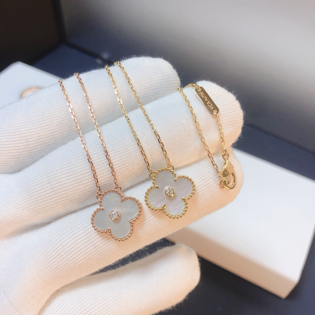 [Kincade Jewelrys]CLOVER 15MM DIAMOND WHITE FRITILLARIA NECKLACE