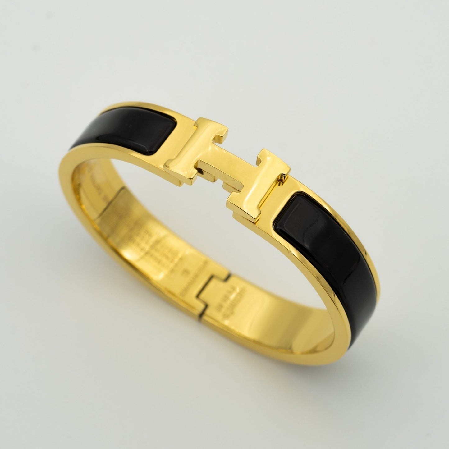 [Kincade Jewelrys]H BLACK BRACELET