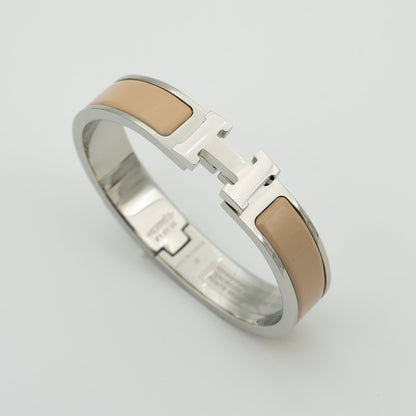 [Kincade Jewelrys]H GREY BRACELET