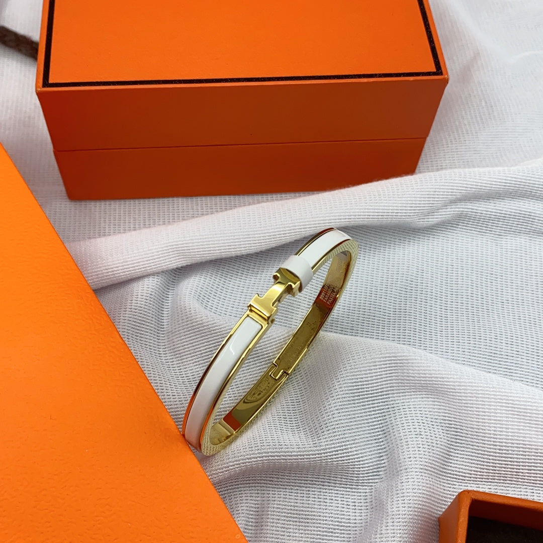 [Kincade Jewelrys]CLASSIC HM CLIC WHITE 8MM ENAMEL BRACELET