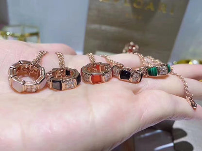 [Kincade Jewelrys] COLLIER PÉDANT EN DIAMANT SERPENTI