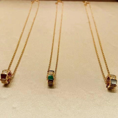 [Kincade Jewelrys] COLLIER PÉDANT EN DIAMANT SERPENTI
