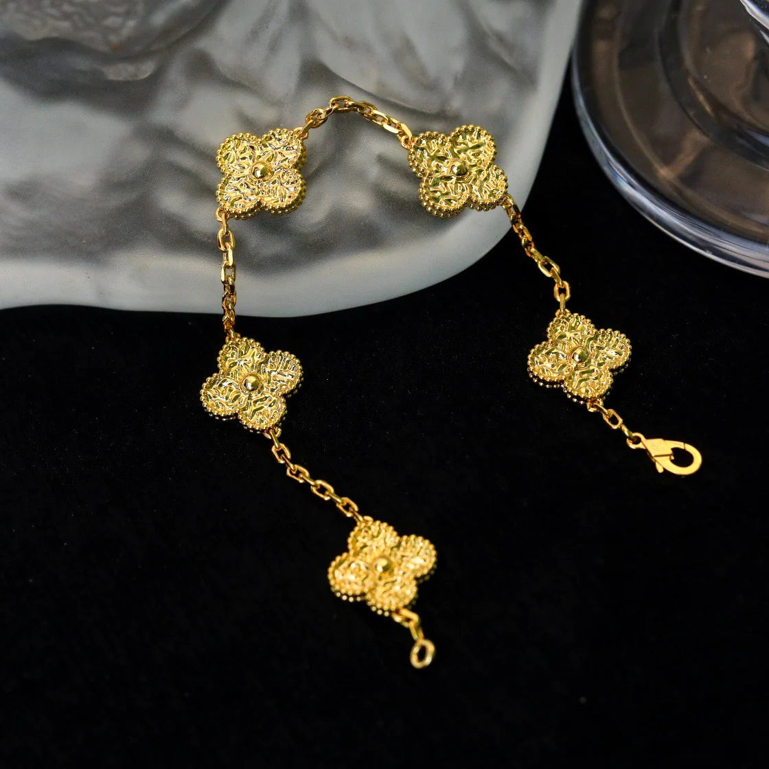 [Kincade Jewelrys]CLOVER 5 MOTIFS BRONZING BRACELET