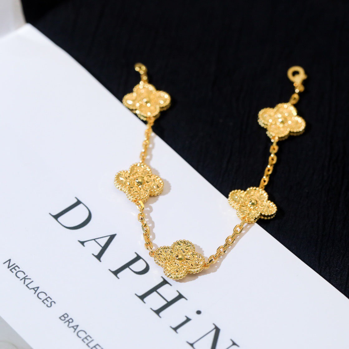 [Kincade Jewelrys]CLOVER 5 MOTIFS BRONZING BRACELET